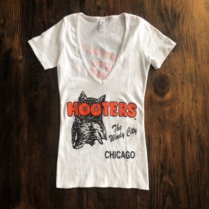 Hooters Chicago Shirt